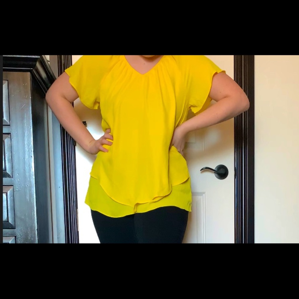 Yellow top NWT 💛